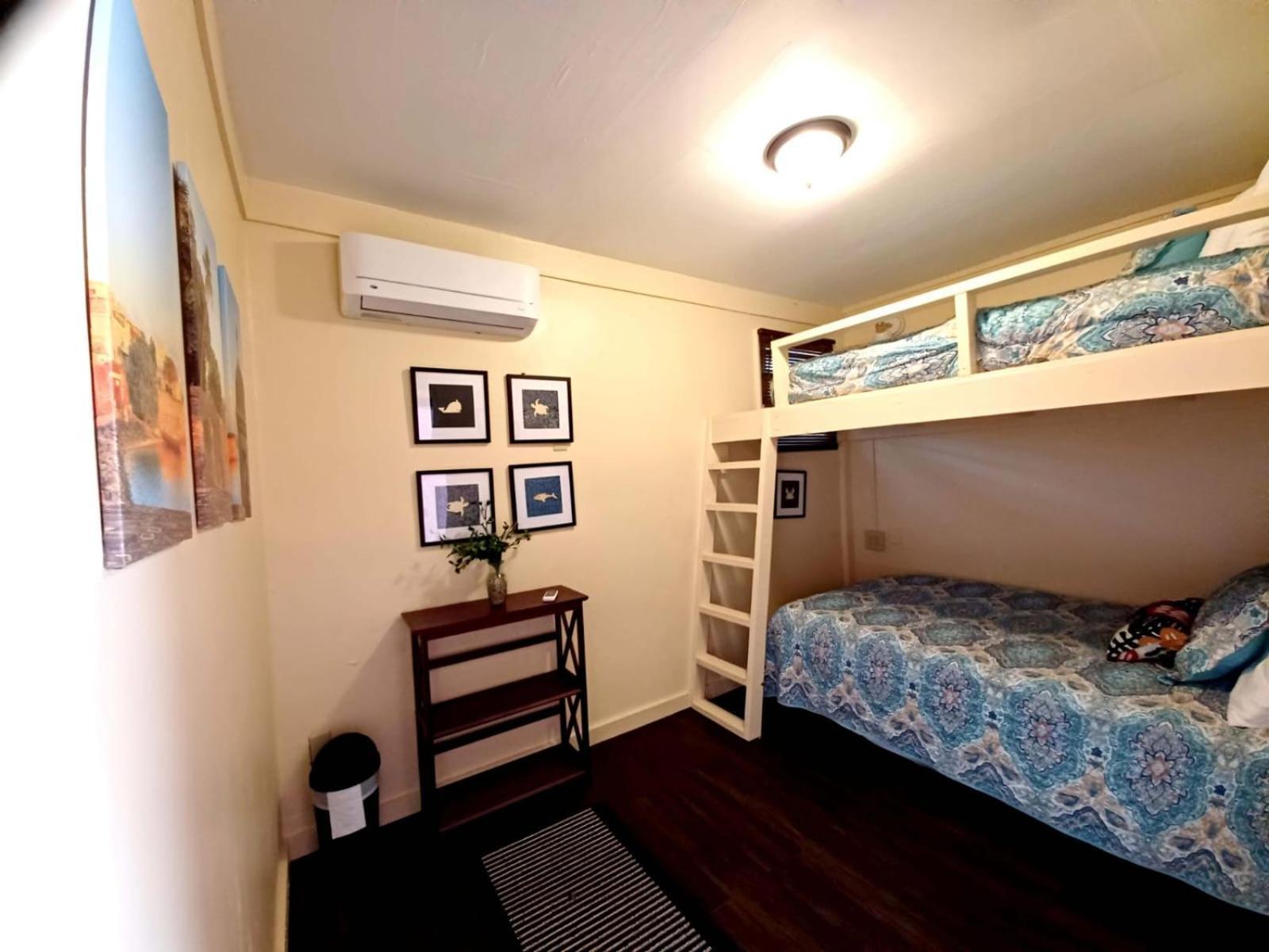 Waterside Inn В'єкес Номер фото